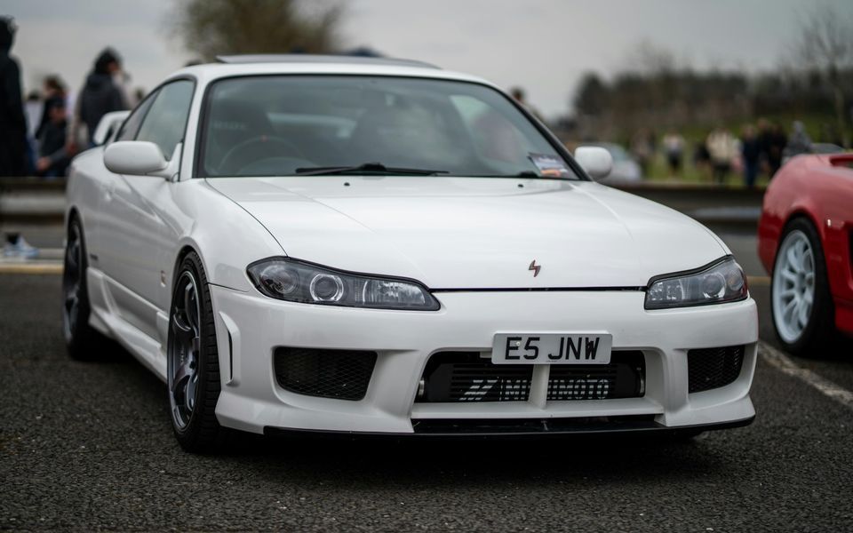 Nissan Silvia S15 白 フロント